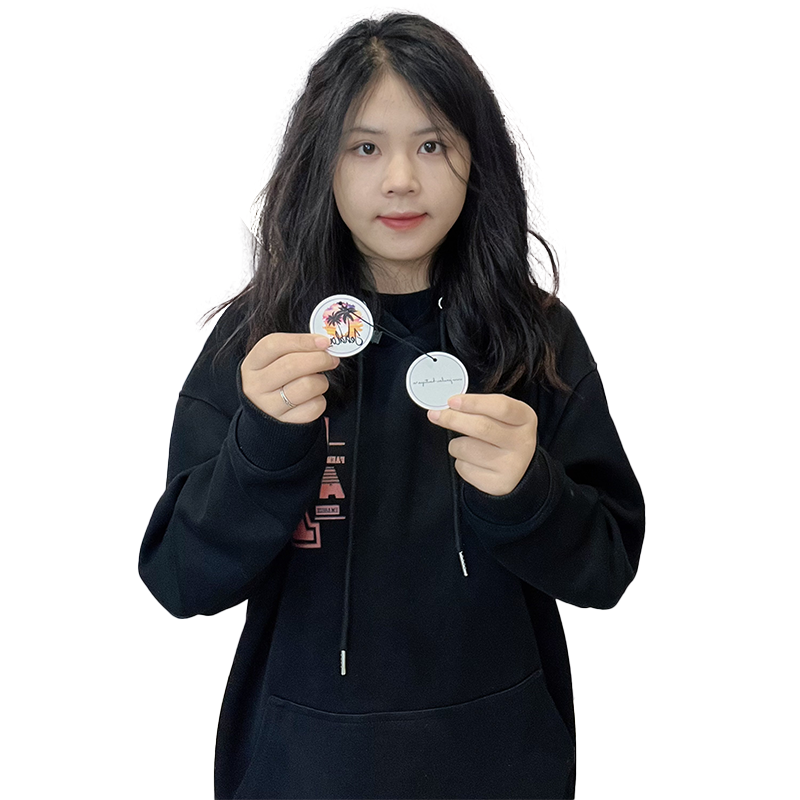 White multi-pattern round hangtag