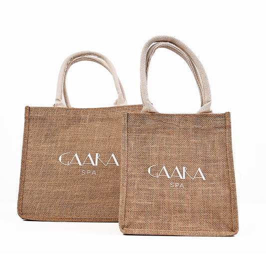 Various sizes of handbags