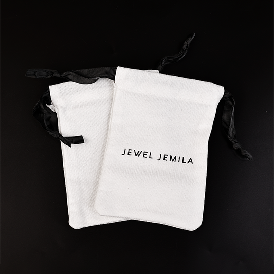 Small size white non-woven drawstring bag