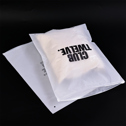 CLUB White frosted zipper bag