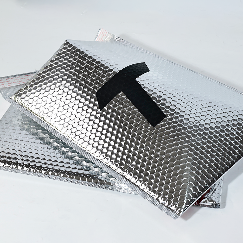 Large size silver shiny aluminized film express bubble bag