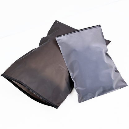 Various sizes black frosted zipper bags