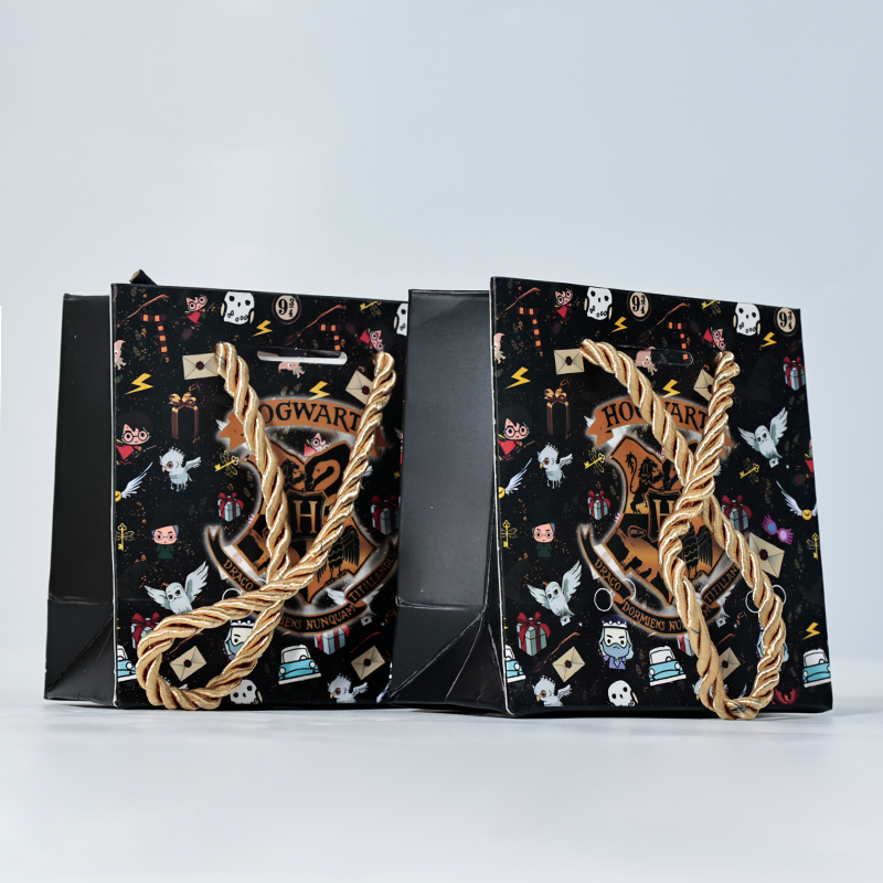 Black small size tote bag