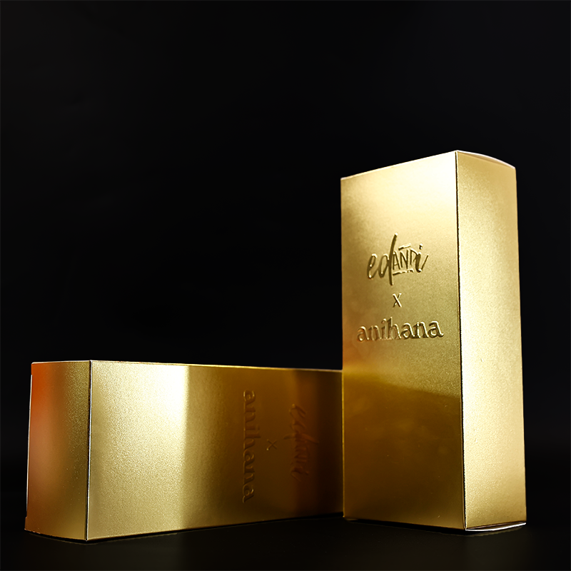 Gold stamped logo embossed packaging box