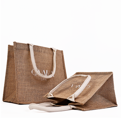 Various sizes of handbags