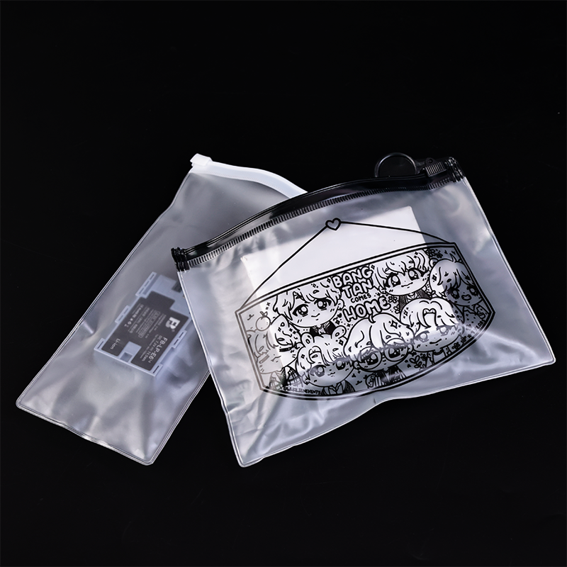 Various sizes of self-sealing PE zipper bags