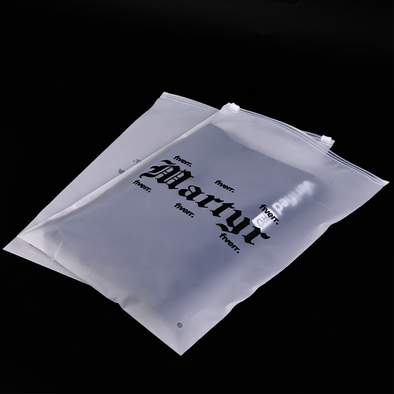 Martur White Frosted Zipper Bag