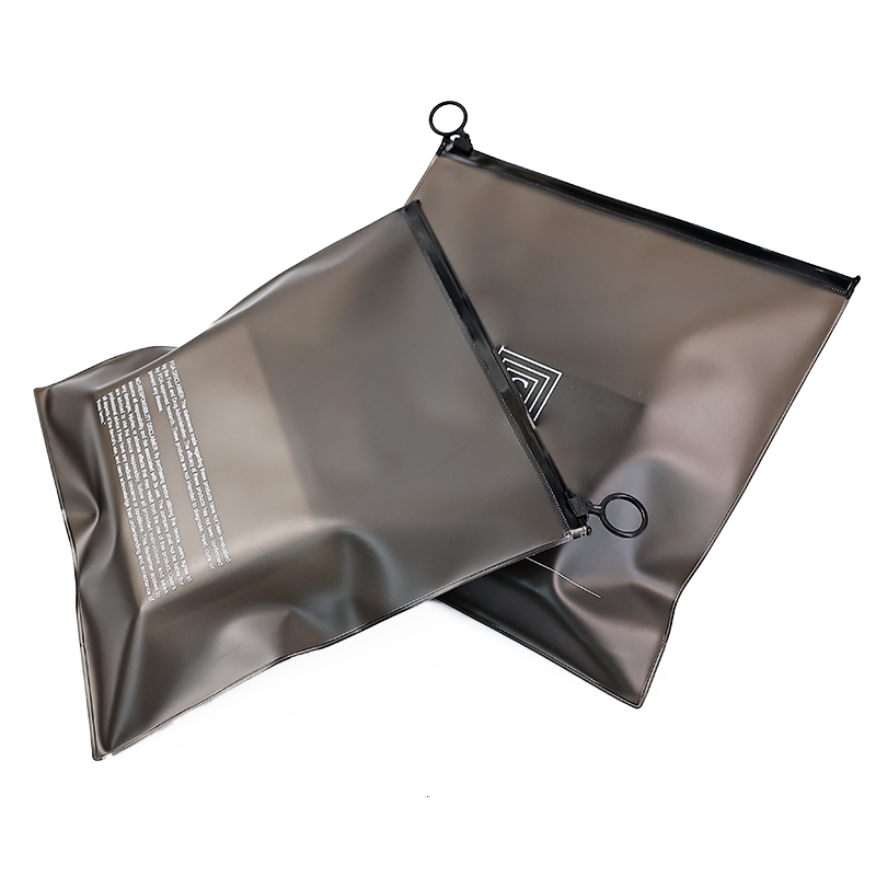 Square black frosted zipper bag