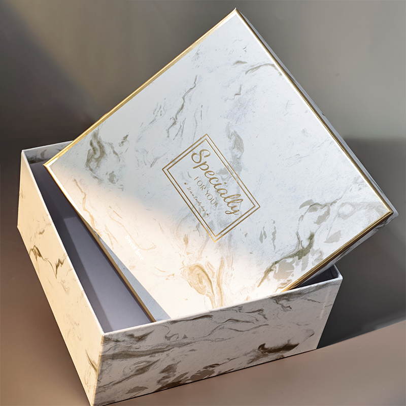 Square marble pattern gold-stamped gift box
