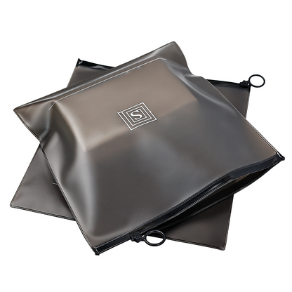 Square black frosted zipper bag