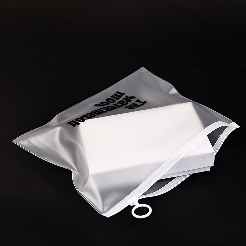 Transparent frosted smooth zipper bag