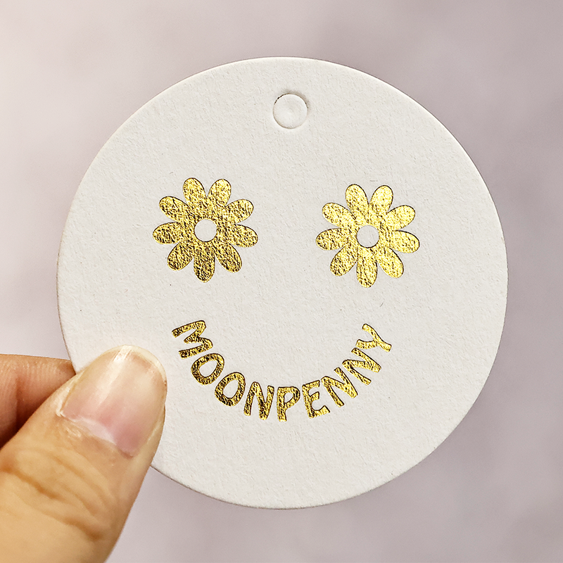 Round black and white hot stamping pattern hangtag