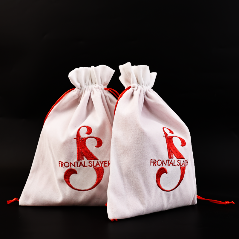 White flannel pattern embroidered drawstring bag