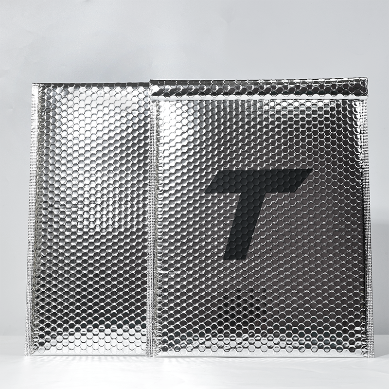 Large size silver shiny aluminized film express bubble bag
