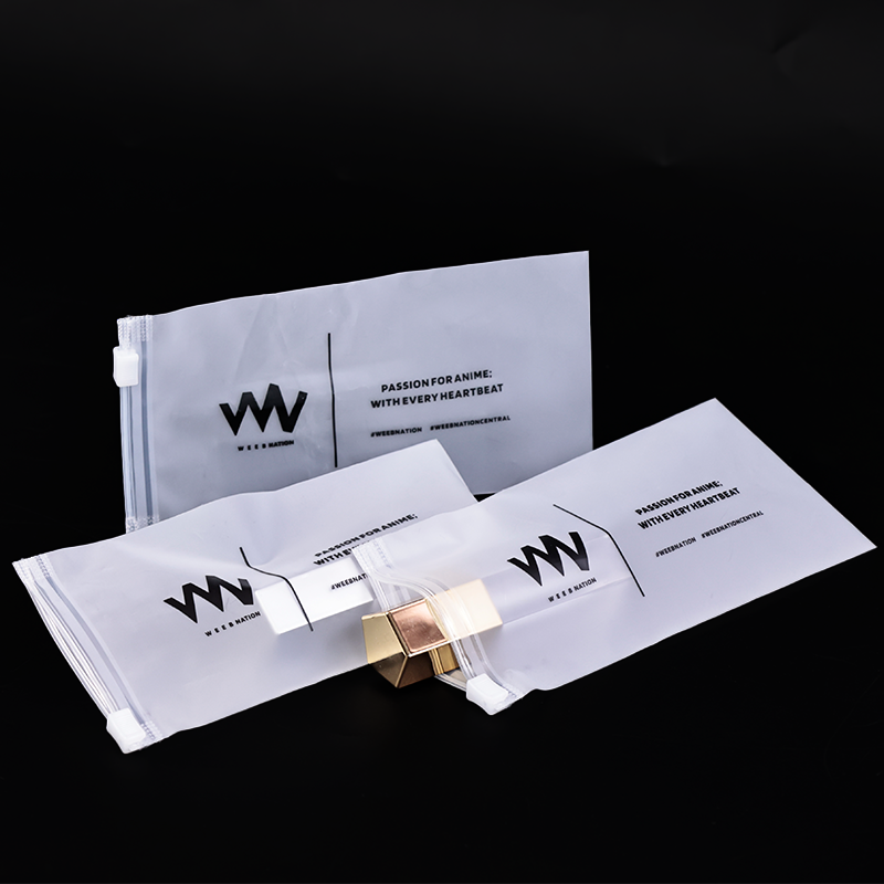 White frosted long zipper bag