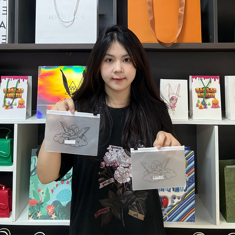 Transparent frosted zipper bag