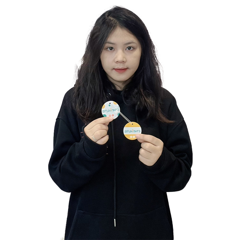Round multi-pattern hangtag