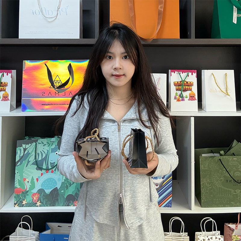 Black small size tote bag