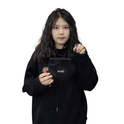 Mesh drawstring pocket