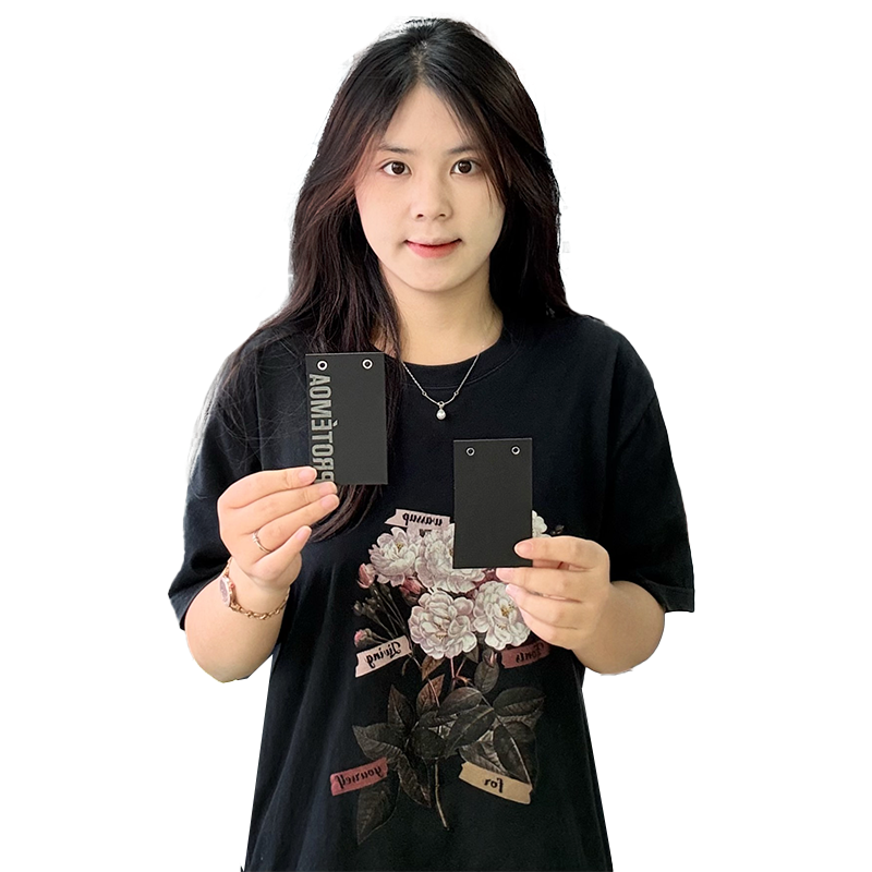 Black printed silver bimetallic buckle card