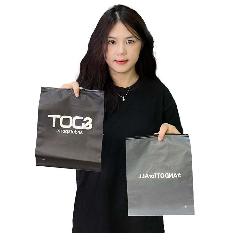 Single-sided transparent frosted pattern hot silver zipper bag